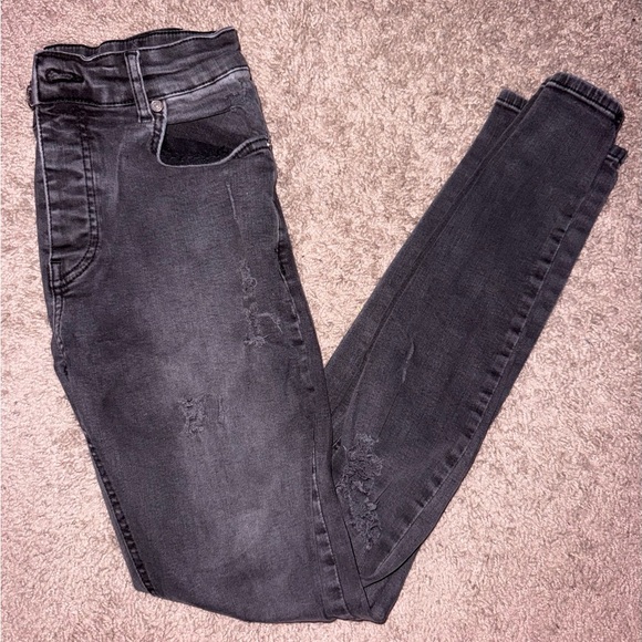 Boohoo High Rise Jeans - Picture 7 of 7